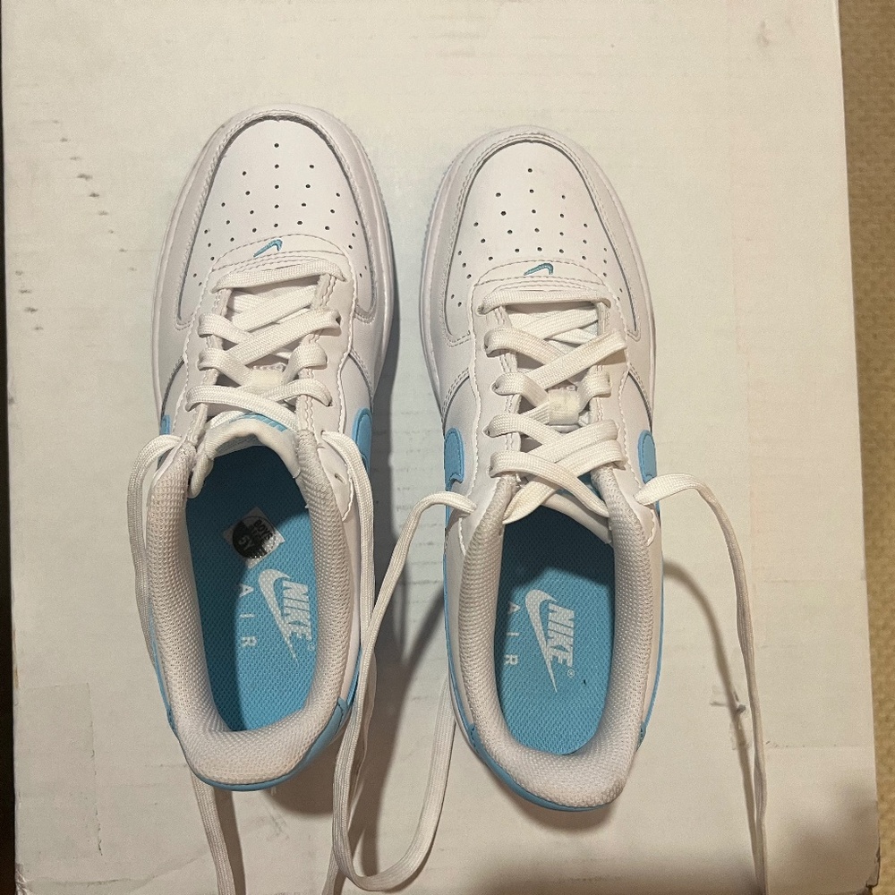 Nike Airforce 1 - size 5 youth